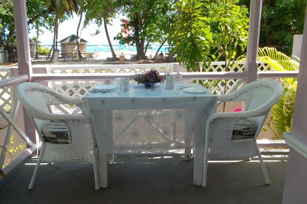 Beach Guest House Cleverdale Bridgetown Bagian luar foto