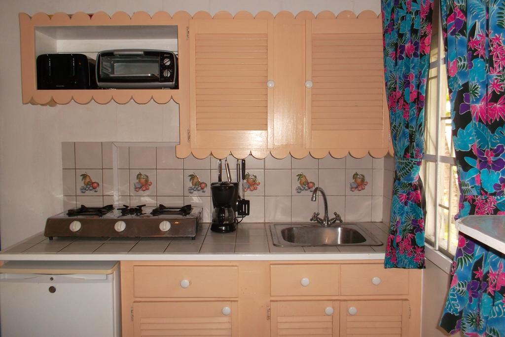 Beach Guest House Cleverdale Bridgetown Bagian luar foto