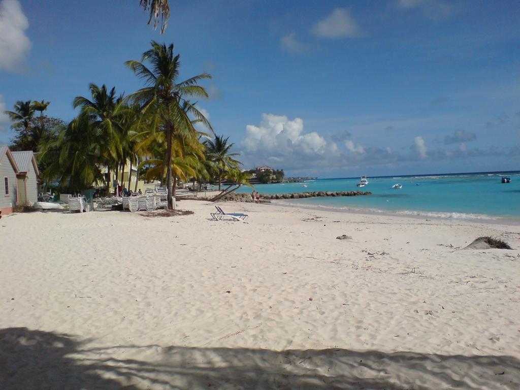 Beach Guest House Cleverdale Bridgetown Bagian luar foto